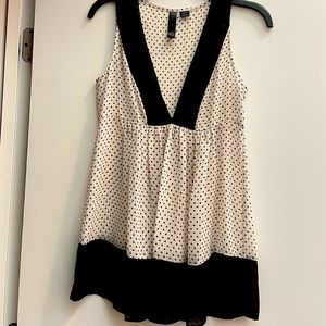 Black and white tank top